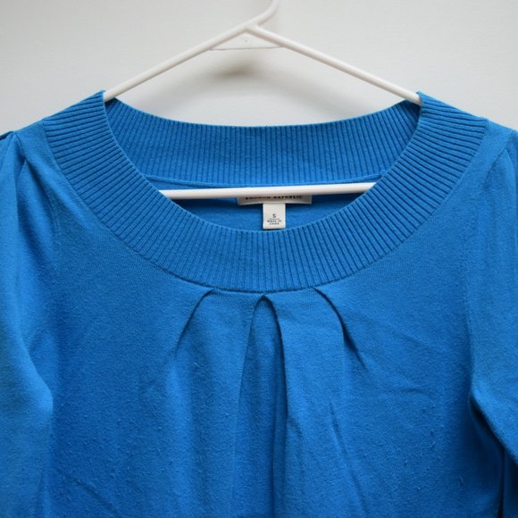 Banana Republic Wide Neck Sweater in Women's Small - Picture 2 of 13